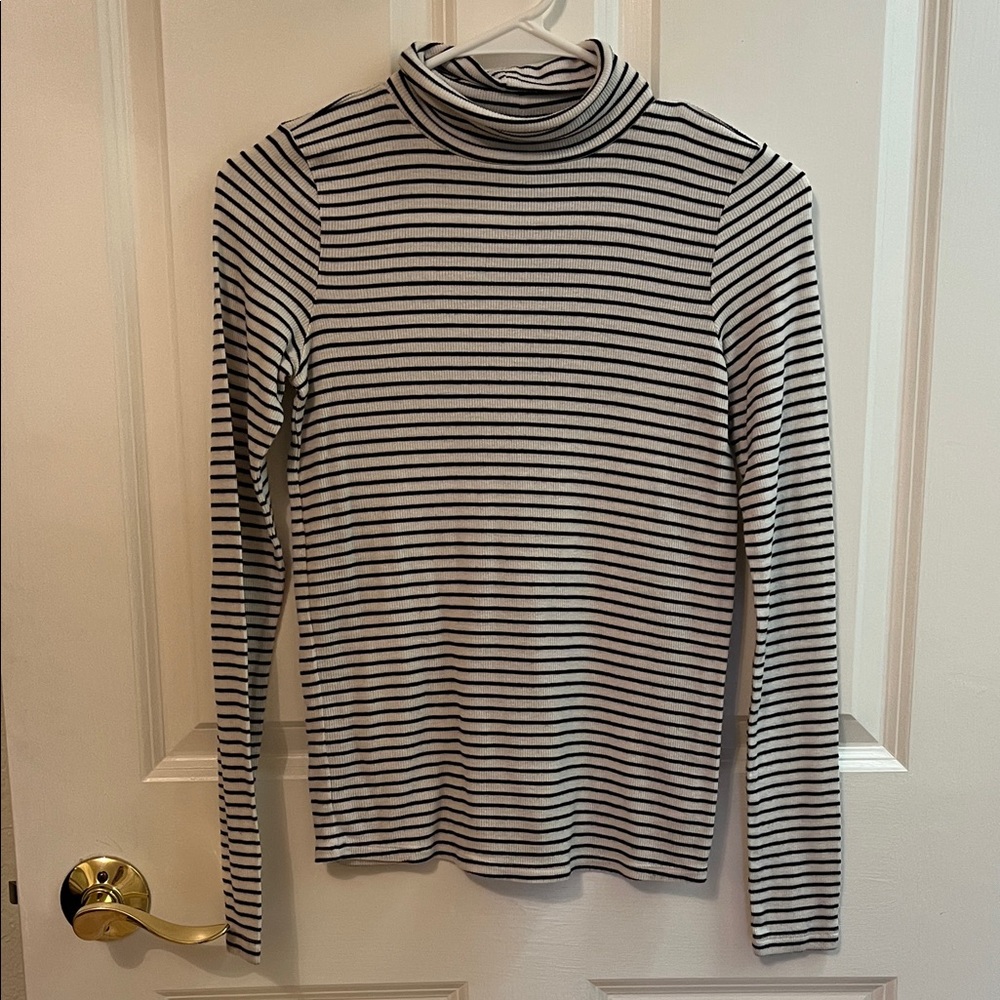 American Eagle Outfitters Black and White Striped Top
